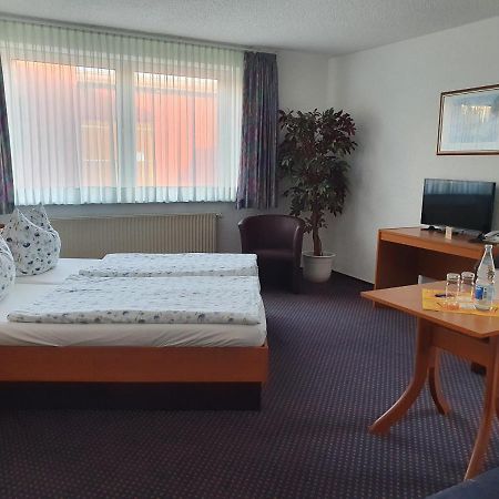 Hotel Pension Stoertebeker Biendorf ภายนอก รูปภาพ
