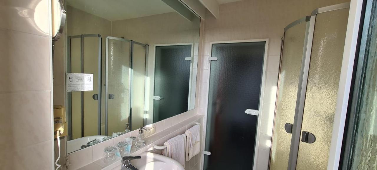 Hotel Pension Stoertebeker Biendorf ภายนอก รูปภาพ